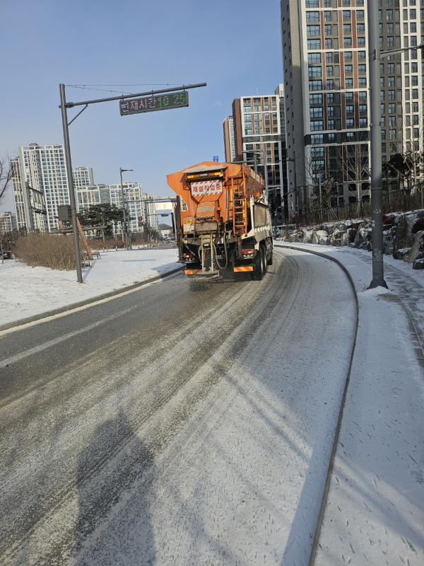 제설 작업차 운행 모습