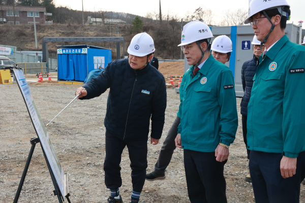 이응우 시장 재해위험지역 및 공사현장 안전점검 모습