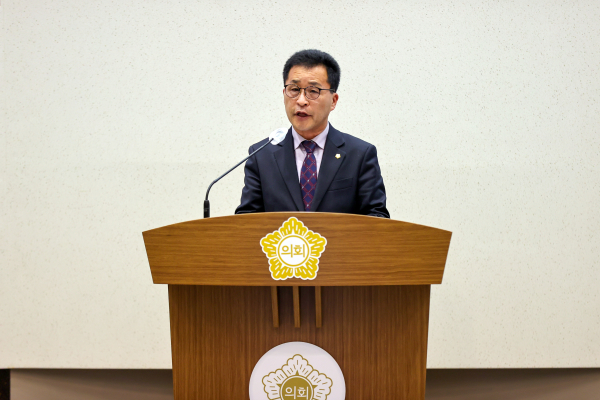 전영옥 의원, 5분 발언 모습