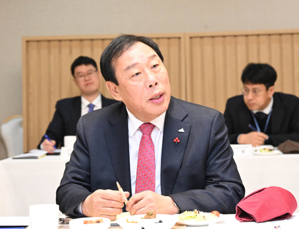 17일 최상목 대통령권한대행-시도지사협 면담 참석한 최 시장