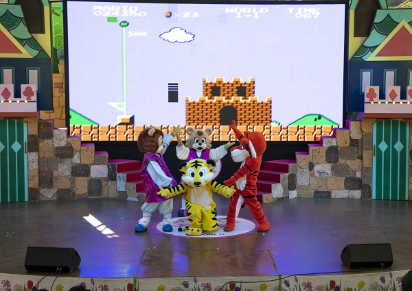 2025년 설 연휴 맞이 다채로운 공연과 이벤트 진행