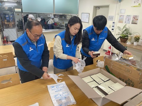 도시락 봉사활동 모습