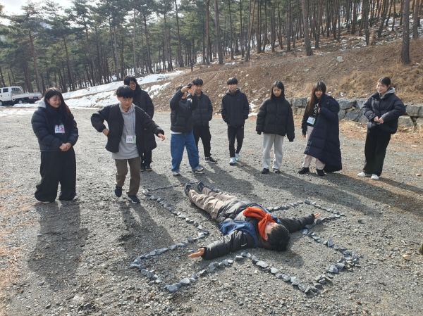 지난 4일 국립기억의숲에서 청소년 대상 체험프로그램을 운영하고 있다