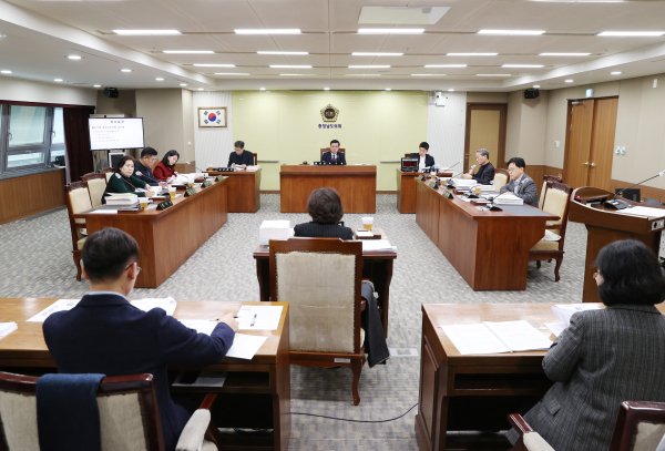 행정문화위원회