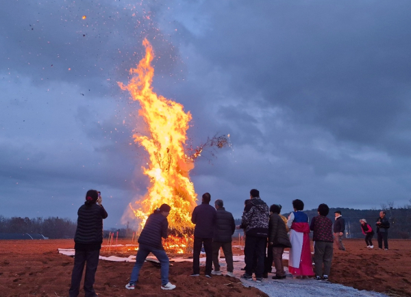 ​지난 15일 반곡2리에서 진행된 느르물 문화예술축제 모습.​