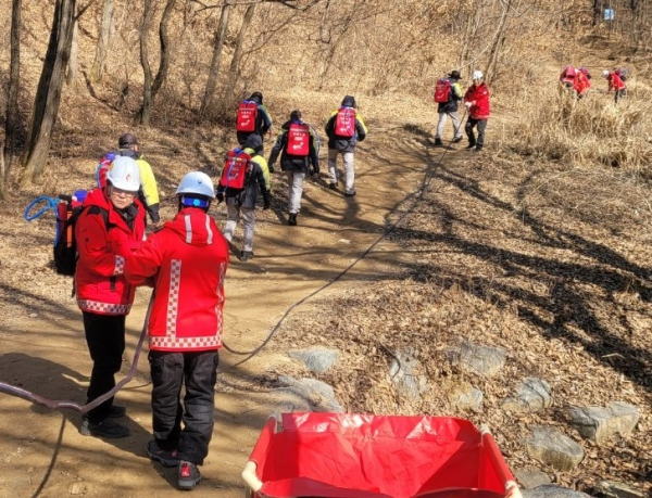 봄철 산불 대비 합동 산불 진화 훈련 진행 모습
