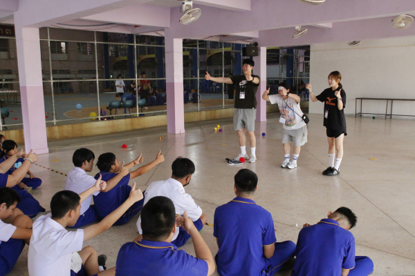 태국 치앙마이에서 장애인을 대상으로 ‘APA 비전트립’이라는 특수체육 봉사 프로그램 진행