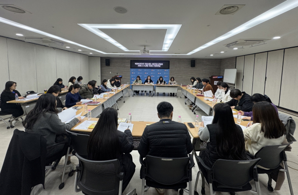 복지위기가구 알림 앱 활용 복지위기가구 지원사업관련 읍면동, 복지관 등 수행기관을 대상으로 간담회 개최