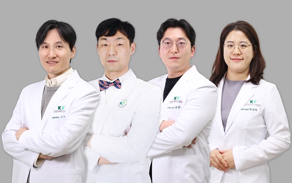 (왼쪽부터)응급의학과 김근수, 소화기내과 이상혁, 소아청소년과 권영대, 내분비내과 박성지 교수
