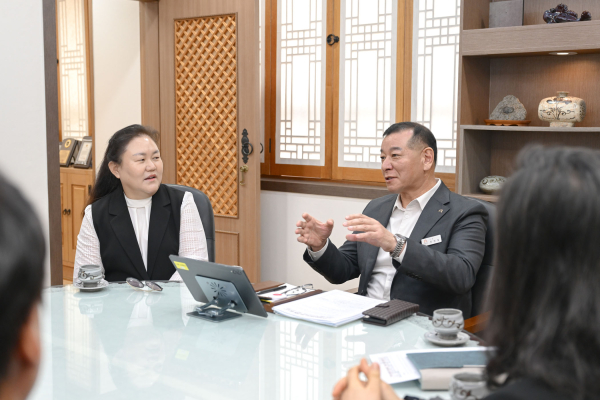 공주시 주택 안심계약 도움서비스 관련 간담회 개최 모습