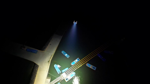 지난 19일, 서산시 드론 특별자유화 구역에서 진행된 태경전자㈜ 조명방송드론의 실증 비행 모습