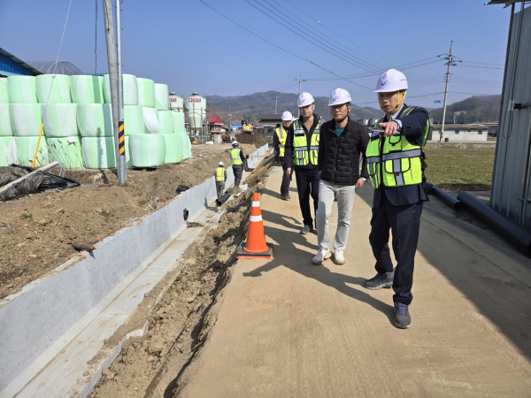 공주지사, 건설현장 안전·보건 점검 진행 모습
