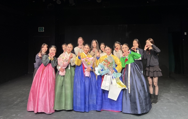 디엔드컴퍼니 'MU: 타레풀다' 공연