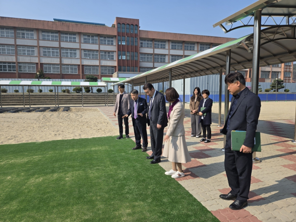 3. 1.자 승진 및 전직 교(원)장 부임 학교 현장 방문 모습