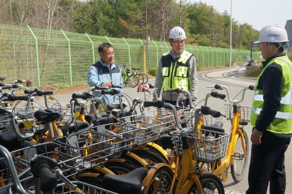 지난 10일, 봄철 나들이 고객 안전 수송을 위해 도시철도 및 타슈 시설물에 대한 특별 안전점검을 시행했다.