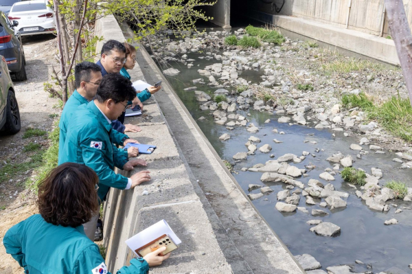 최충규 대덕구청장, 여름철 인명피해 우려지역 현장점검 모습