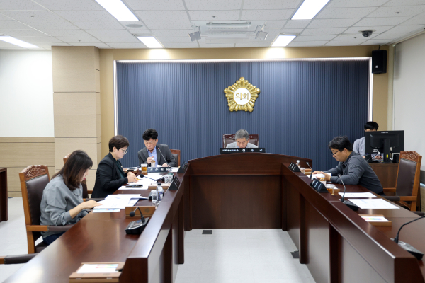 당진시의회 운영위원회 개최 모습