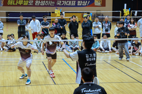 제14회 당진시장기 배드민턴대회 개최 모습