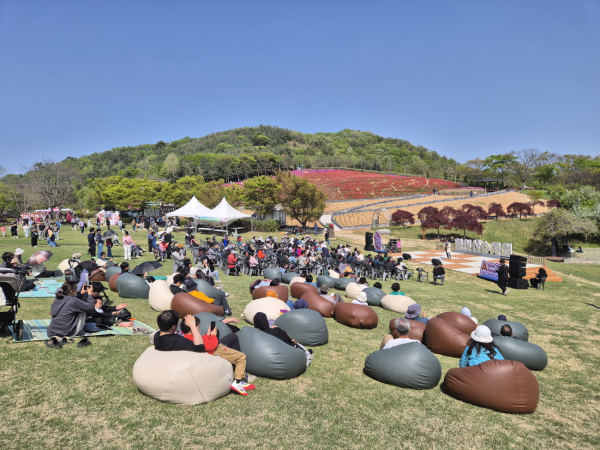 제3회 영인산 철쭉제 현장 모습