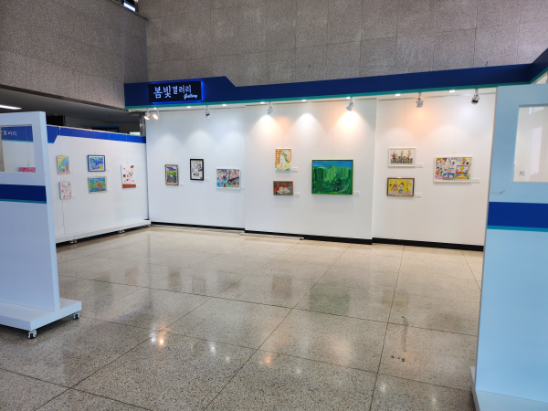 갤러리 전경