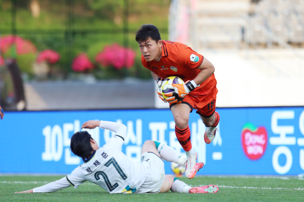 충남아산FC 신송훈 선수
