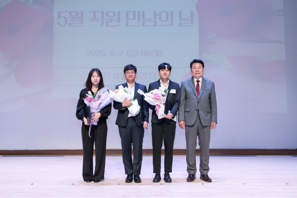 빅데이터 아이디어 공모전 수상작 시상식 기념사진