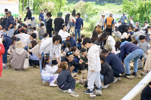 ‘제17회 공주 석장리 구석기 축제’ 체험 현장 모습