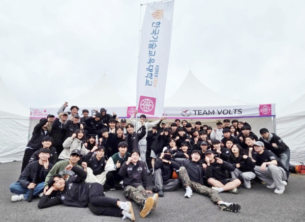 자동차동아리, 보령 AMC 모터쇼 자작차 경기 1·2위 달성 기념사진