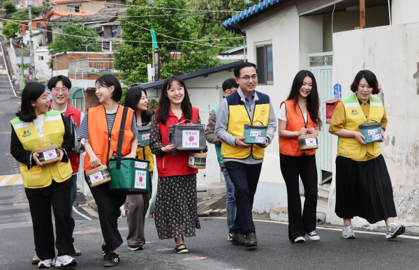 대동 산1번지 사회복지 도시락 배달 진행 모습