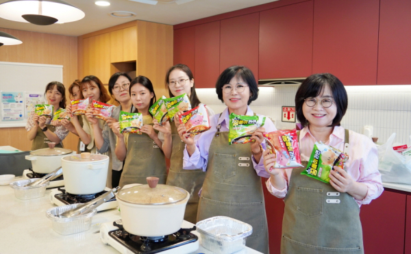 18일, 대전시 외국인주민 통합지원센터에서 외국인 주민과 함께하는 시민 소통 프로그램 ‘식사합시다’ 진행 모습
