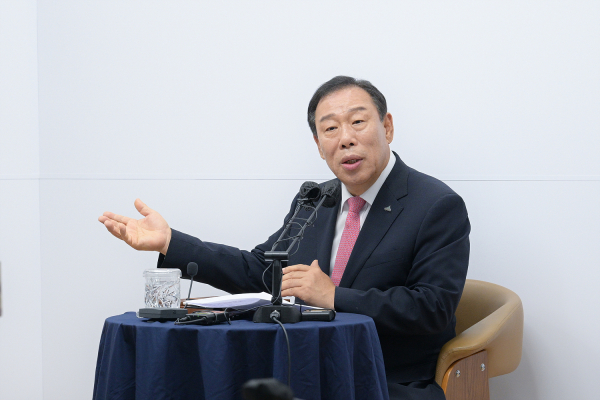 기자간담회 하는 최민호 세종시장