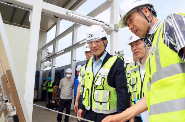 이성해 이사장, GTX-A 구성역 5번 출입구 현장 점검 모습