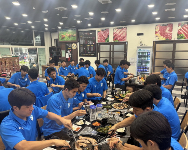 천안시티FC, ‘맛나한우가 삼겹살 파티’ 현장 모습