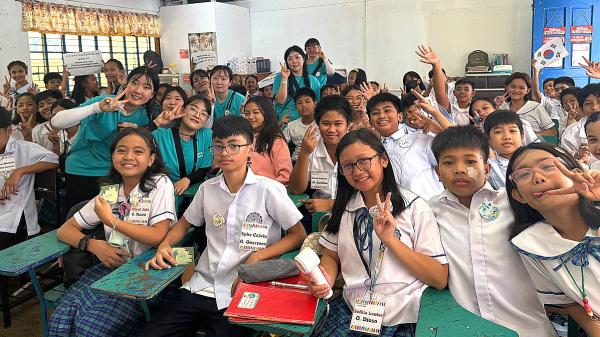 한국 문화를 소개한 호서대 간호학과 학생들