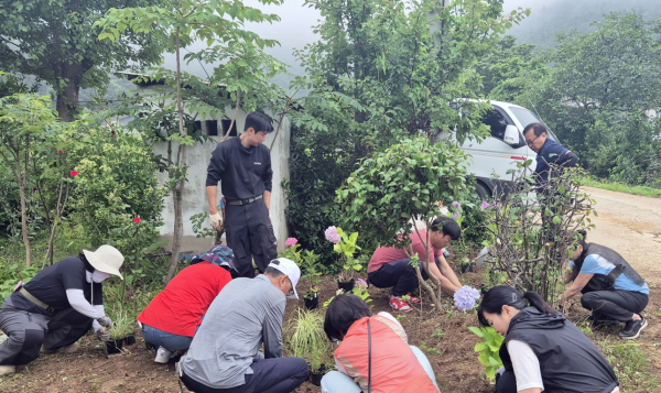 소원면 마을관리소 운영 모습(25. 7. 3. 정원관리 교육 및 봉사활동).