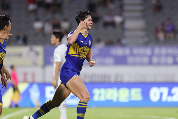 충남아산FC 경기 모습