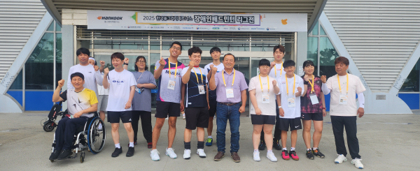 한국동그라미파트너스 리그 1차전 여자 단식·복식 동메달 획득 기념사진