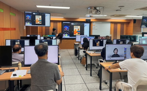 한기대 산학협력단과 한국노총 충남세종지역본부가 지난 12일부터 27일까지 한국기술교육대 2캠퍼스(충남 천안 소재)에서 『디지털 RESTART 4050』교육을 운영한다.