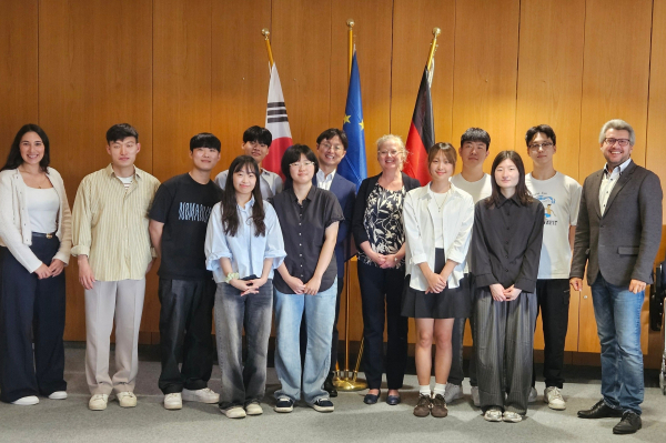 고용서비스정책학과 금창민 교수와 학생들이 지난 2일부터 10일까지 독일 고용서비스대학(HdBA)와 고용서비스 기관 현지 탐방에 참여한다.