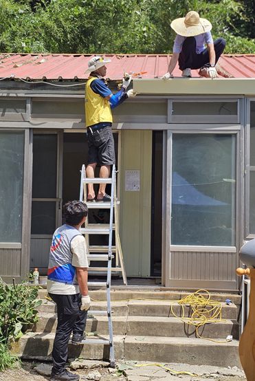 사랑의 집수리 봉사활동 사진