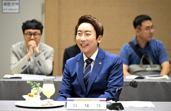 환영사 하는 임채성 세종시의회 의장