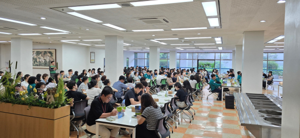 20일 서구청과 용문복지관에서 진행된 민방위 대피 훈련 (전시 비상식량 급식 체험)