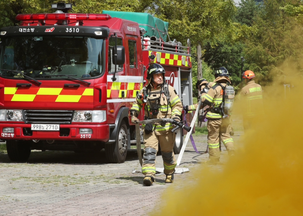 지난 20일 정부청사역에서 진행된 테러 및 화재 대비 훈련 현장