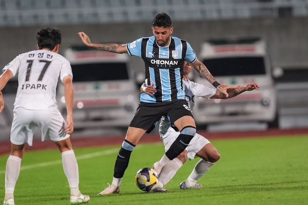 천안시티FC 25R 부산전 툰가라 경기사진