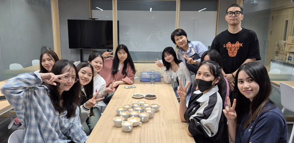 유학생 대상 '음료 창업 아이디어 발굴 및 실습형 컨설팅' 모습