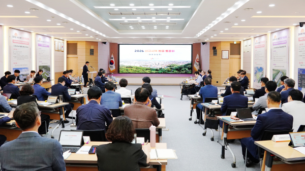 지난 1일, 시청 대회의실에서 열린 신규시책 발굴 토론회