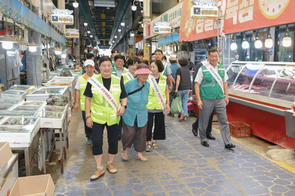 공주시, 민생회복 소비쿠폰 소비 촉진 및 부정유통 방지 캠페인 전개 모습
