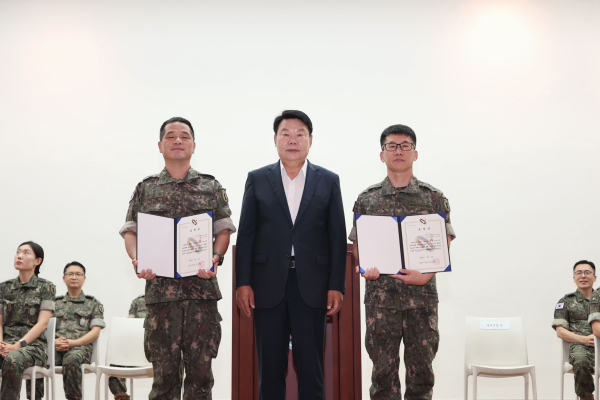 수해복구 활동 군부대 장병 격려 모습