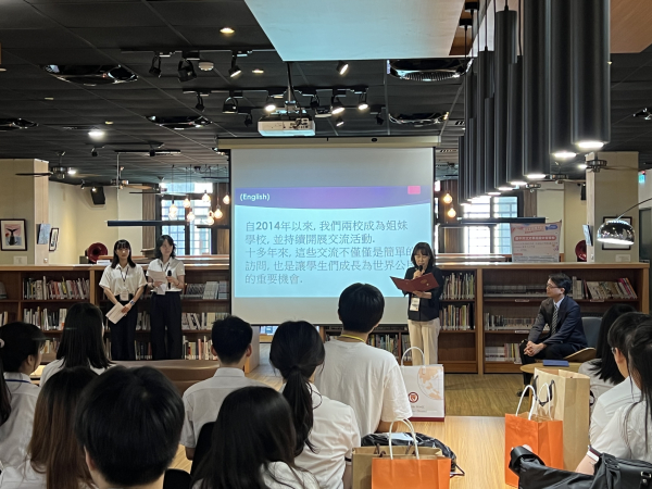 세종국제고 대표단이 대만문화고를 방문하여 교류 활동을 하고 있다.