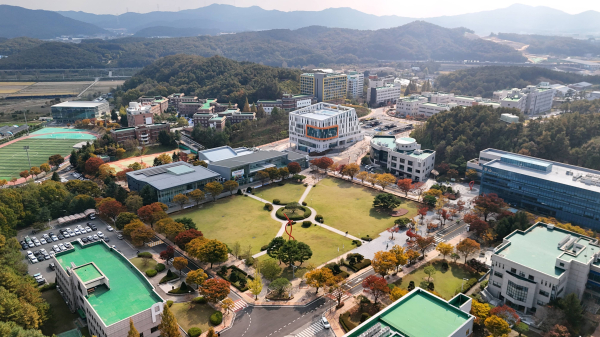 충남 천안에 소재한 한국기술교육대학교 본교 캠퍼스 전경